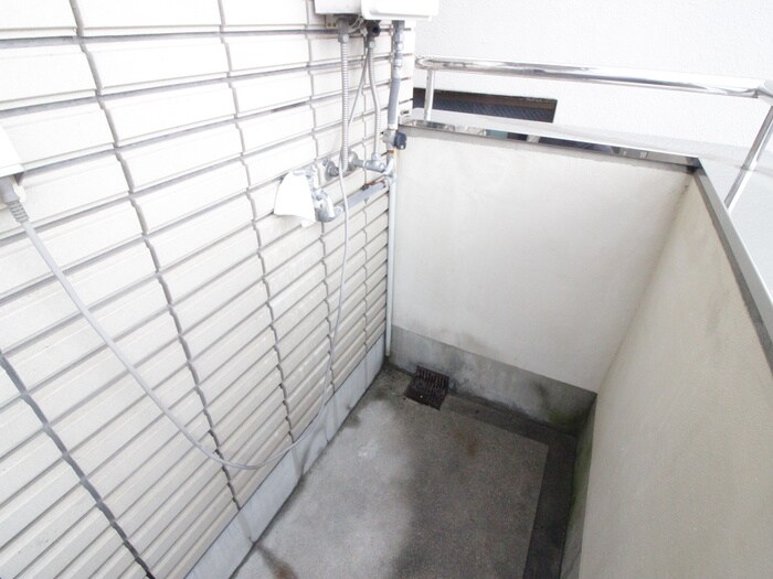 物件内観写真17　(洗濯機置場)