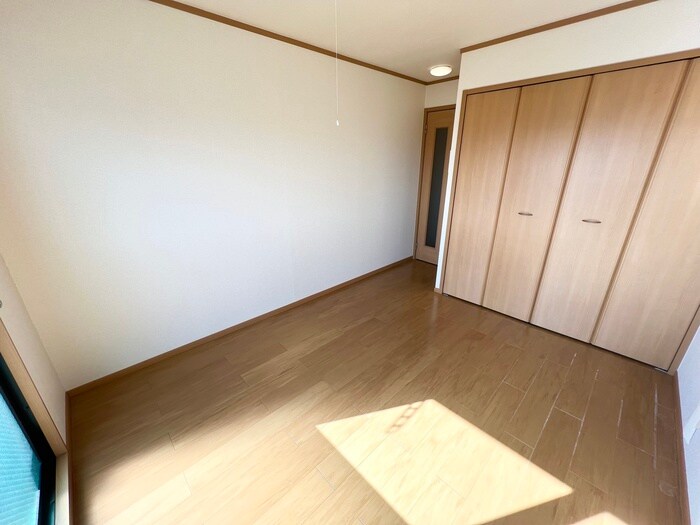 物件内観写真9　(居室)