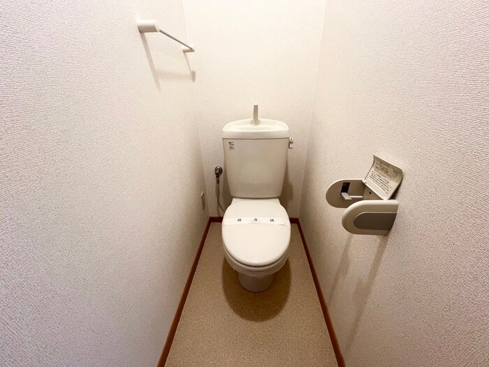 物件内観写真15　(トイレ)