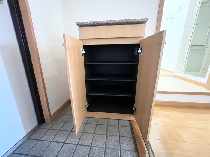物件内観写真19　(靴箱)