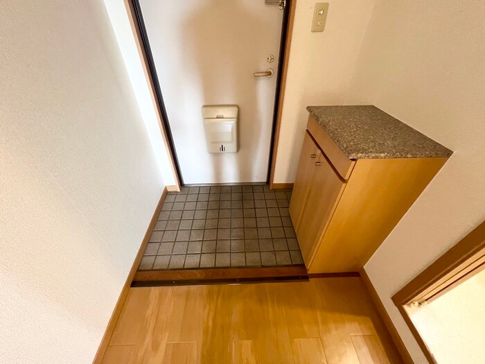 物件内観写真20　(玄関)