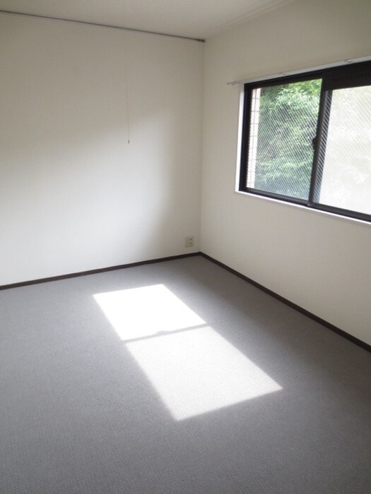 物件内観写真13　(居室)