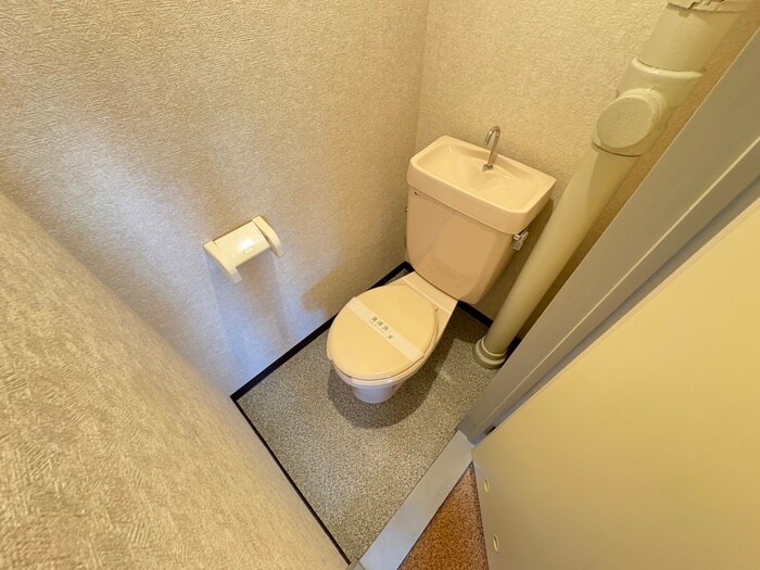 物件内観写真13　(トイレ)