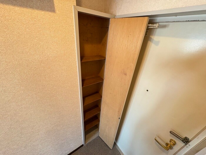 物件内観写真15　(靴箱)