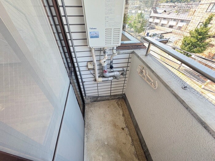 物件内観写真18　(洗濯機置場)