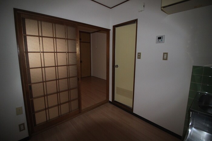 物件内観写真7　(居室)