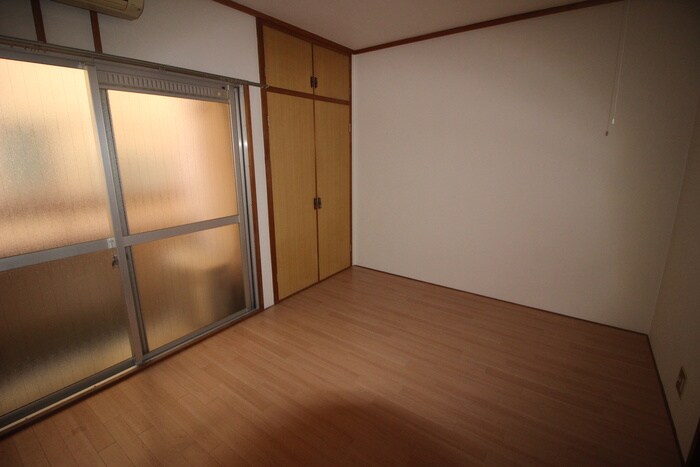 物件内観写真9　(居室)