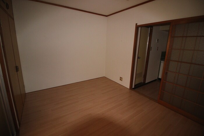 物件内観写真10　(居室)