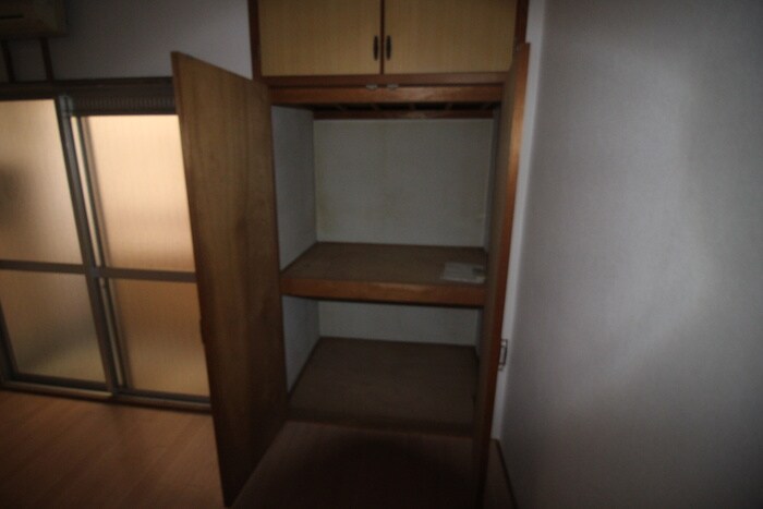 物件内観写真12　(収納)