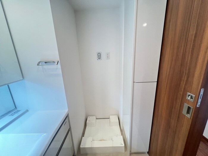 物件内観写真20　(洗濯機置場)