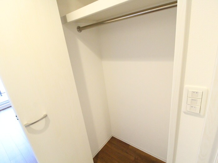 物件内観写真10　(収納)