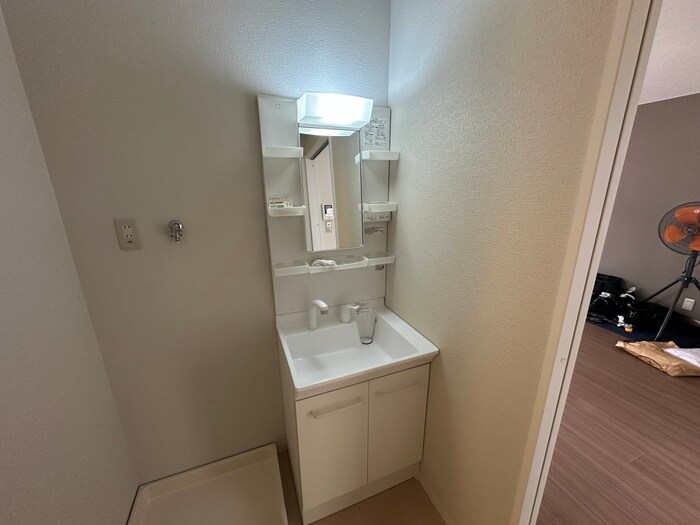 物件内観写真9　(洗面)