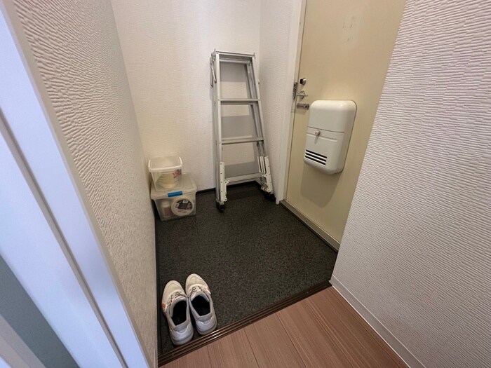 物件内観写真15　(玄関)