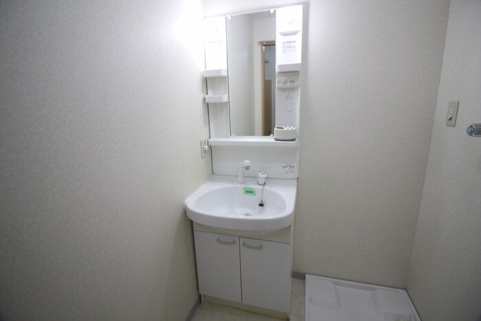 物件内観写真12　(洗面)