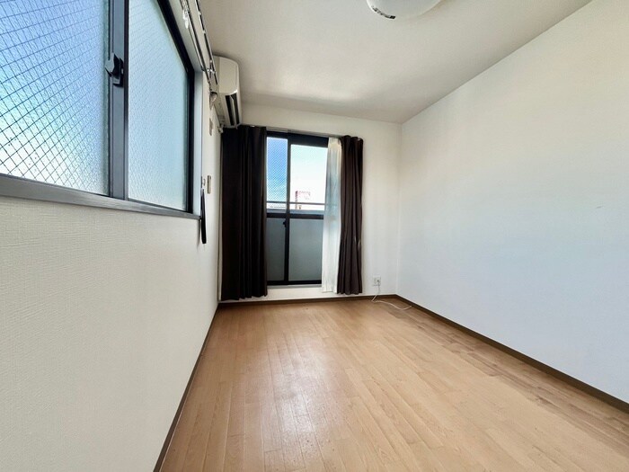 物件内観写真12　(居室)