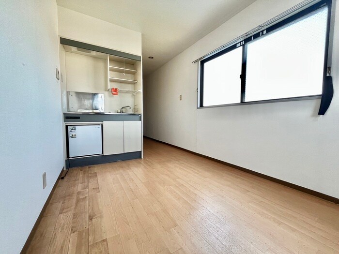 物件内観写真13　(居室)