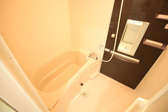 物件内観写真12　(バス／シャワールーム等)