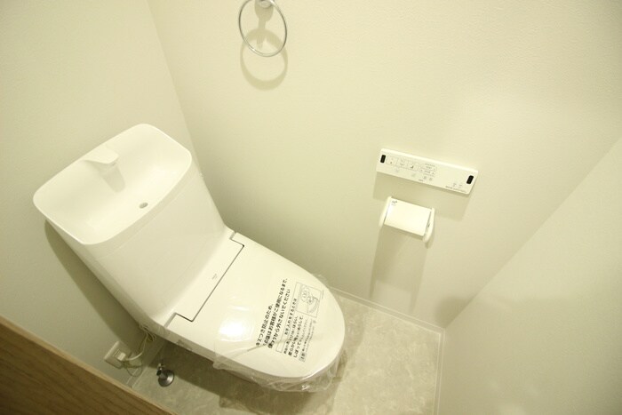 物件内観写真13　(トイレ)