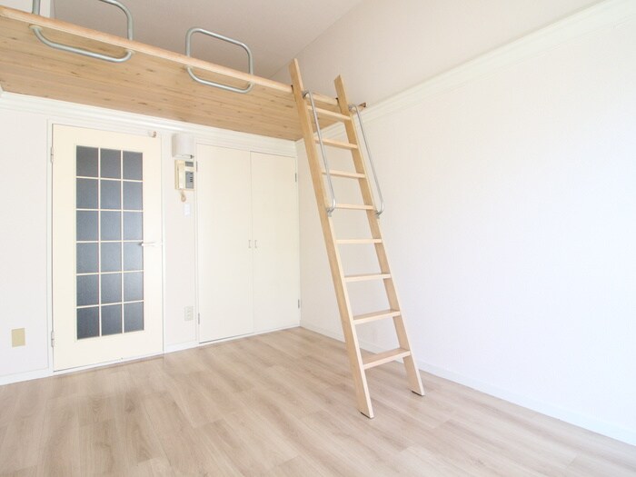 物件内観写真8　(居室)