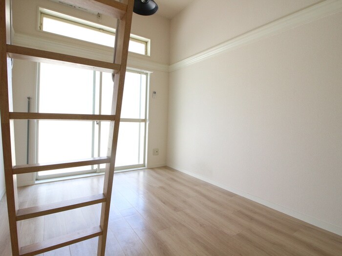 物件内観写真10　(居室)