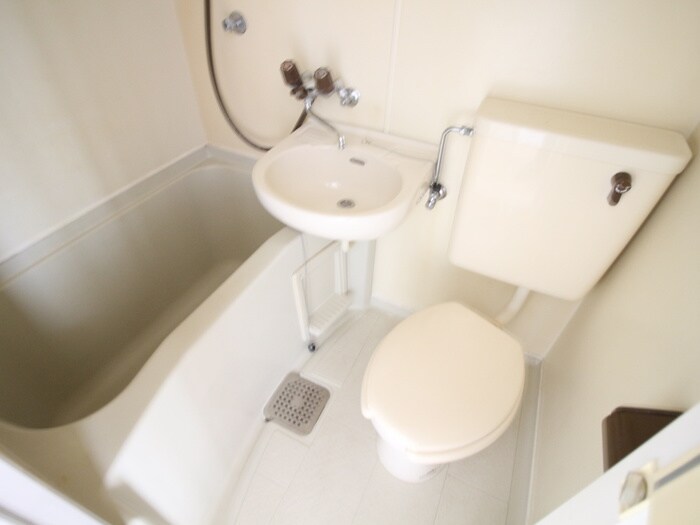 物件内観写真12　(トイレ)