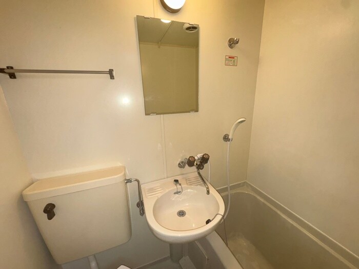 物件内観写真12　(洗面)