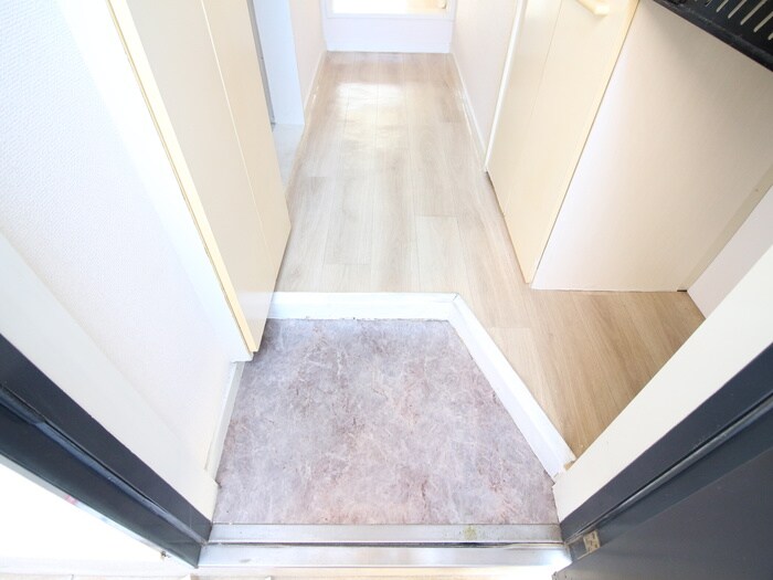 物件内観写真21　(玄関)