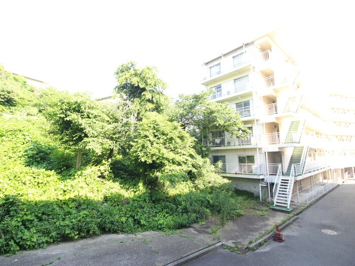 物件内観写真17　(室内からの展望)