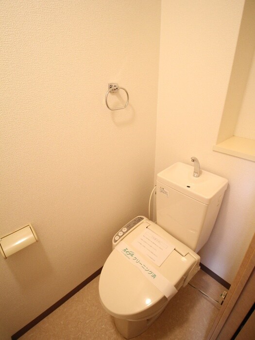 物件内観写真15　(トイレ)