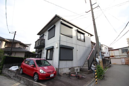 ヴィラ中桜塚外観写真