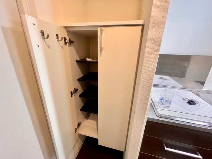 物件内観写真18　(靴箱)