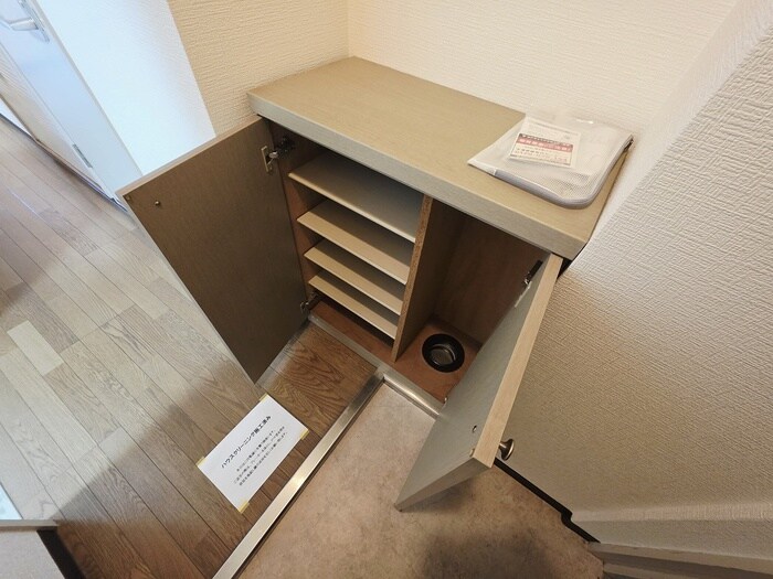 物件内観写真16　(靴箱)