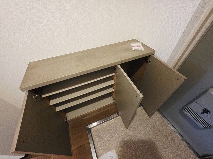 物件内観写真16　(靴箱)