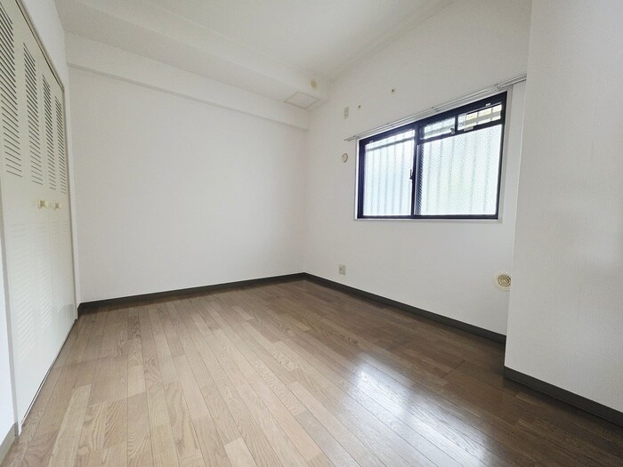 物件内観写真21　(居室)