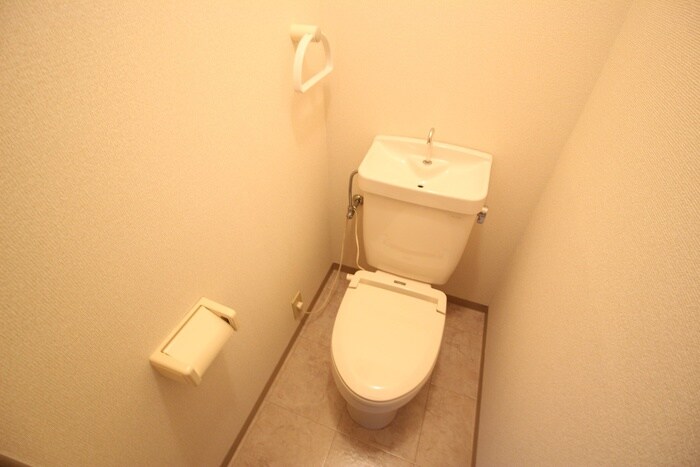 物件内観写真14　(トイレ)