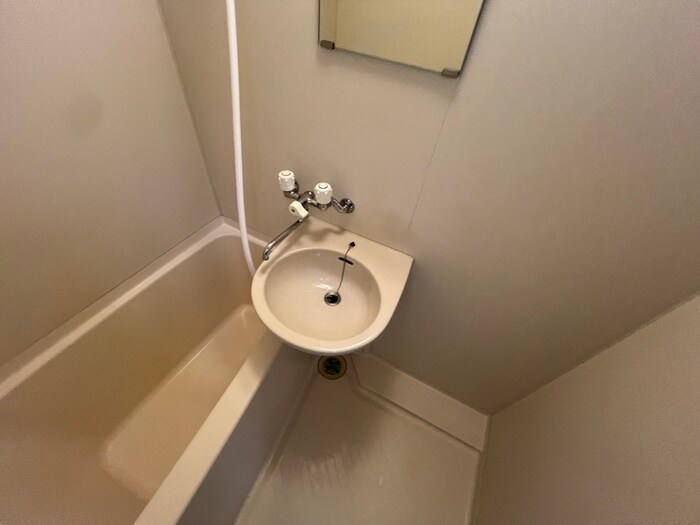 物件内観写真9　(洗面)