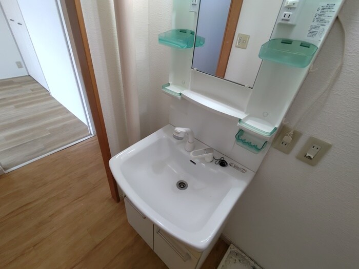 物件内観写真9　(洗面)