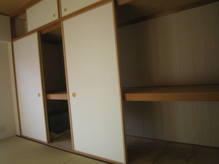 物件内観写真7　(収納)