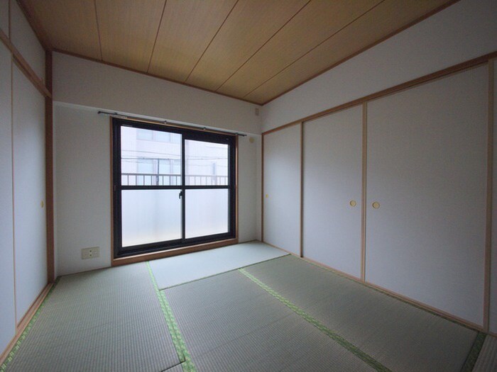 物件内観写真10　(居室)