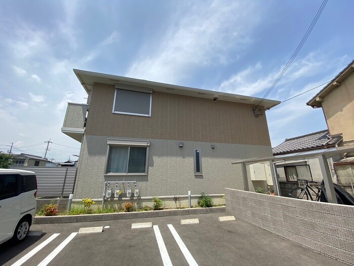 物件外観写真2　(外観写真)