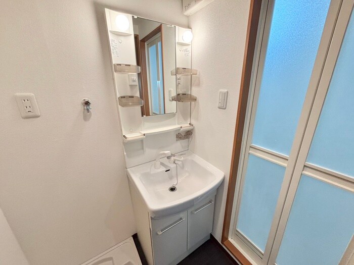 物件内観写真11　(洗面)