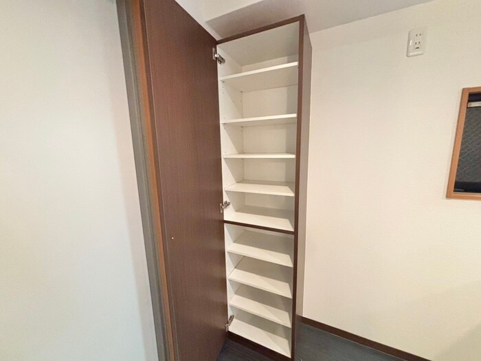 物件内観写真14　(靴箱)