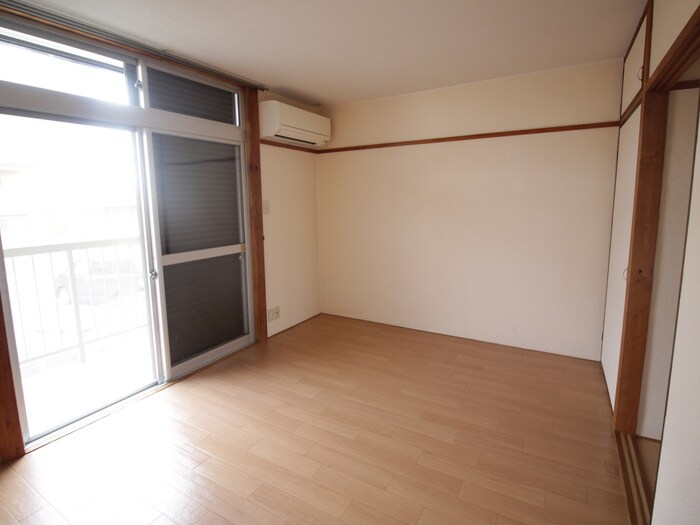 物件内観写真10　(居室)