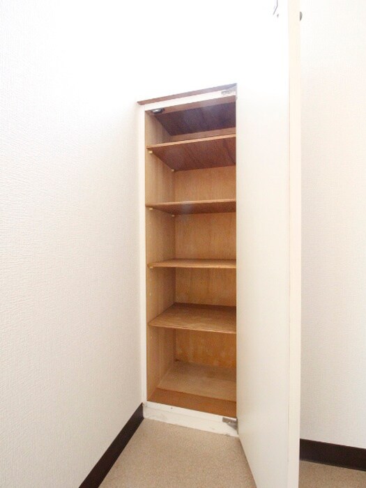 物件内観写真13　(靴箱)