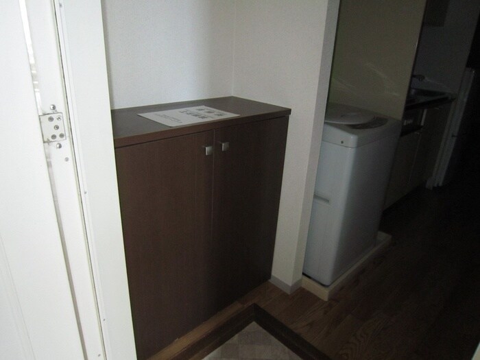 物件内観写真20　(玄関)