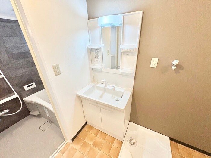 物件内観写真12　(洗面)