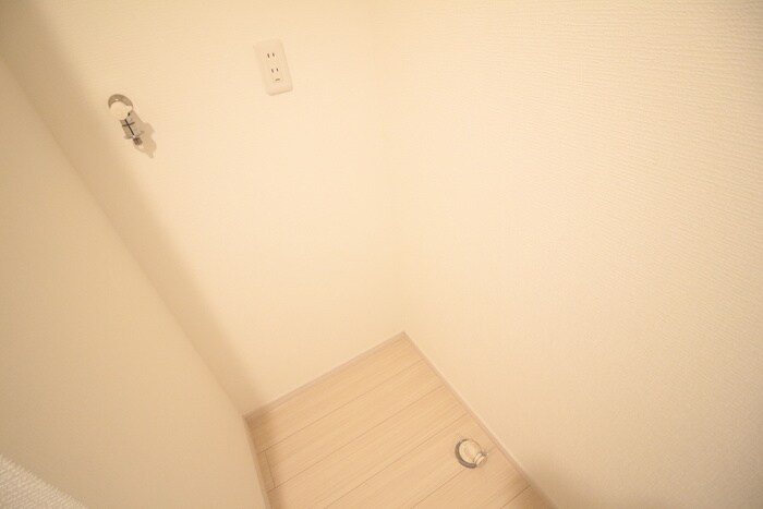 物件内観写真14　(洗濯機置場)