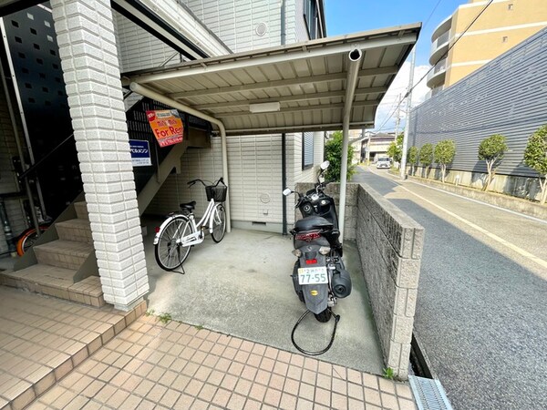 駐輪場