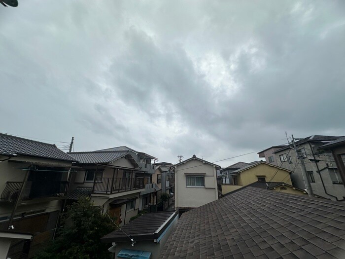 物件内観写真17　(室内からの展望)