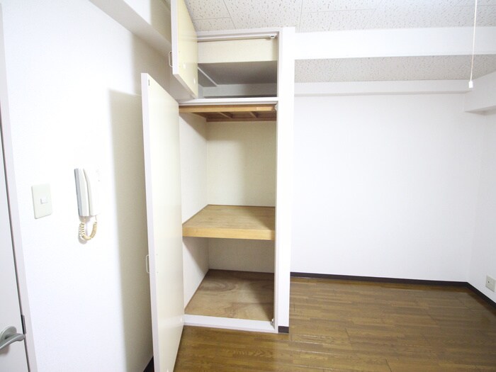物件内観写真9　(収納)